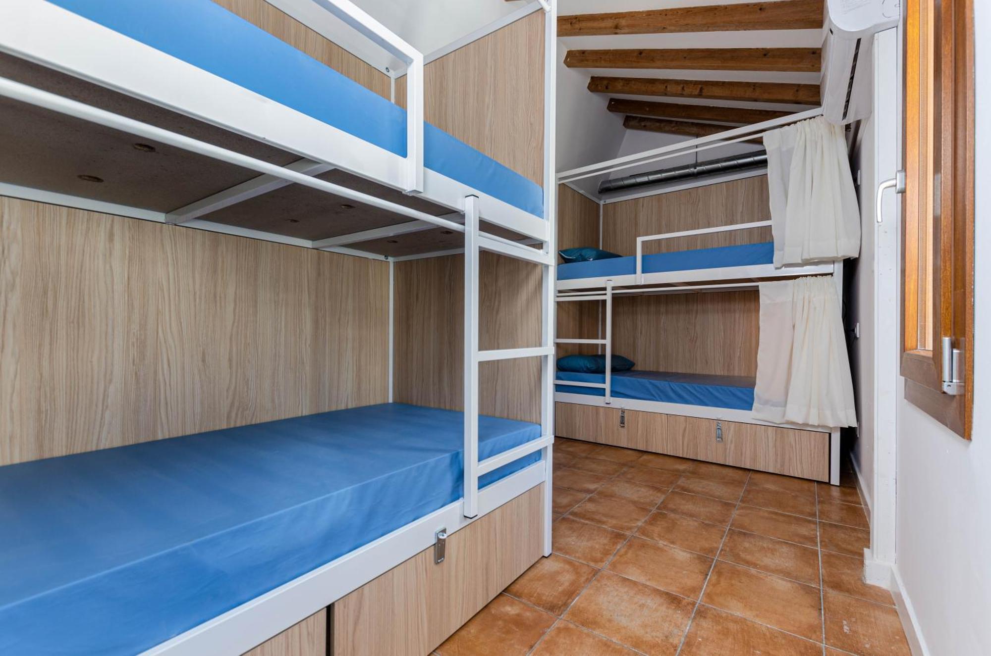 Hostel Urban - Juvenil - Youth *