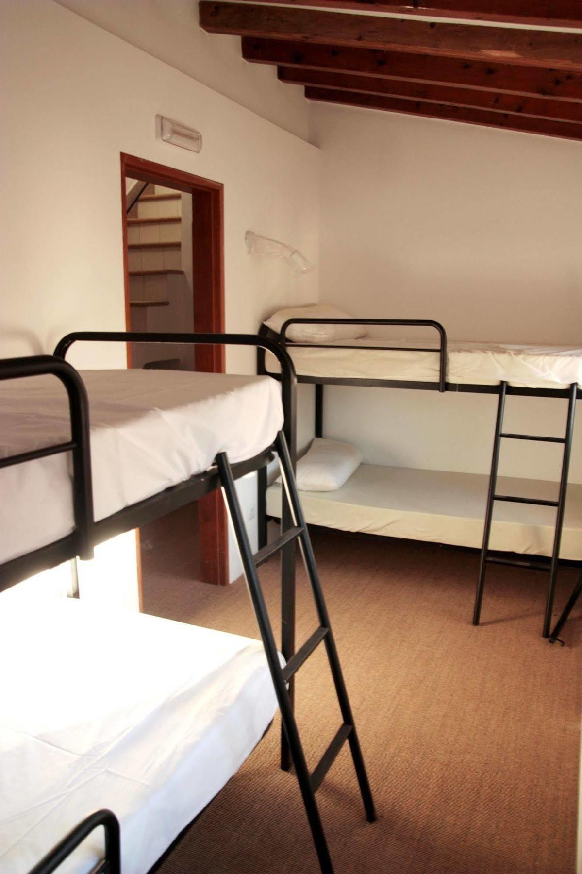 Urban - Juvenil - Youth Hostel